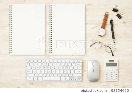 Ring notebook on the desk, bird's-eye view, unmanned Ring notebook on the desk, bird's-eye view, unmanned 92154630