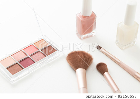 Makeup tool white background 92156655