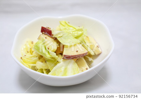 春捲心菜蘋果沙拉 92156734