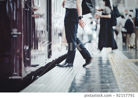 乘坐火車的人商業形象 92157791