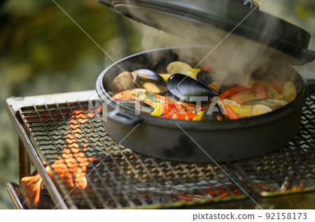 BBQ paella BBQ paella 92158173