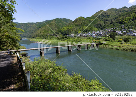 阿蘇潛水橋(高知縣仁淀川) 阿蘇潛水橋(高知縣仁淀川) 92159292