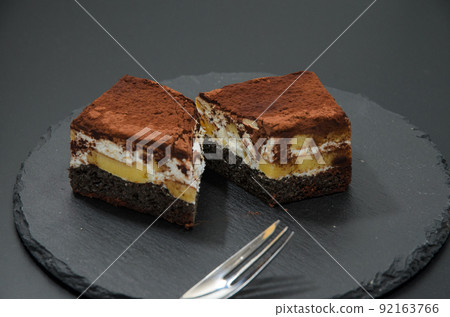 Tiramisu cake that prevailed in the world 92163766