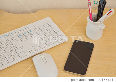 Table photo computer 92166581