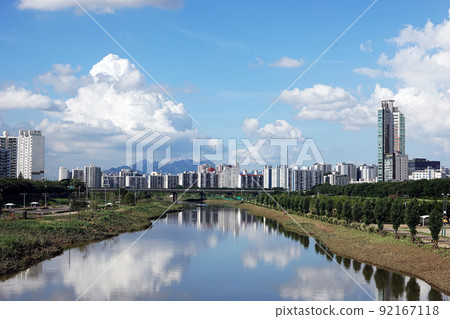Seoul Cityscape as seen from Anyangcheon Stream in Seoul Seoul Cityscape as seen from Anyangcheon Stream in Seoul 92167118