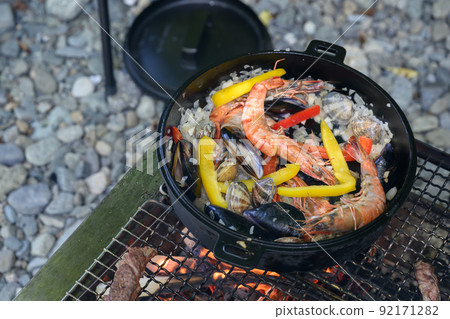 BBQ paella 92171282