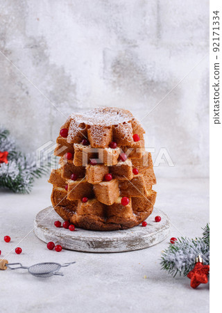 Traditional Christmas Italian cake pandoro Traditional Christmas Italian cake pandoro 92171334
