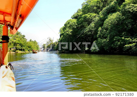 遊覽八雲所在的出雲國著名的城堡“松江城”...遊覽堀川 92171380