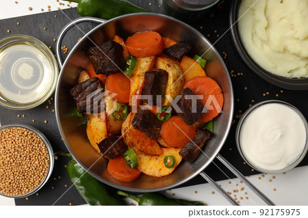 Concept of tasty food with beef with vegetables, top view 92175975