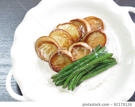 王小號黃油醬油牛排 王小號黃油醬油牛排 92178126