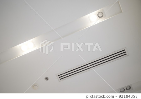 Ceiling mounted cassette type air conditioner Ceiling mounted cassette type air conditioner 92184355