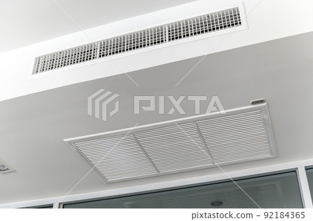 Ceiling mounted cassette type air conditioner 92184365