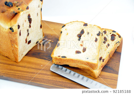 Freshly baked raisin bread Freshly baked raisin bread 92185188