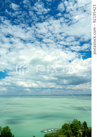 Lake Balaton view from Tihany viewpoint on hot summer day 92195423