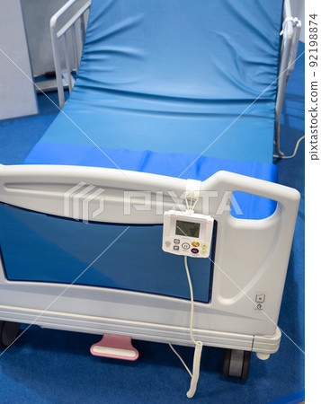 Medical bed 92198874