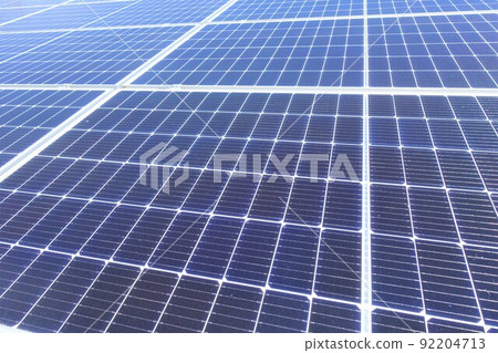 有太陽能電池板的太陽能發電廠 有太陽能電池板的太陽能發電廠 92204713