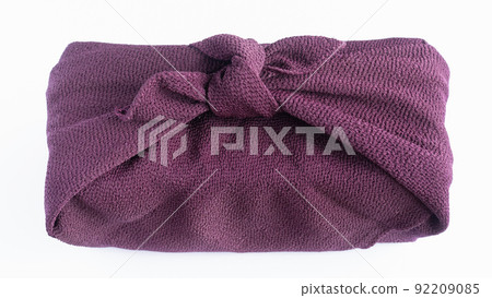 Image of gifts and bento boxes wrapped in furoshiki Image of gifts and bento boxes wrapped in furoshiki 92209085