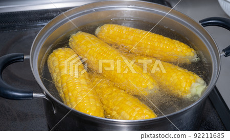 煮玉米 92211685