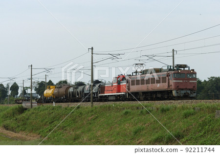 北陸本線東富山水橋JR貨運EF81-9(富山)+DE10-1687(東新潟) 北陸本線東富山水橋JR貨運EF81-9(富山)+DE10-1687(東新潟) 92211744