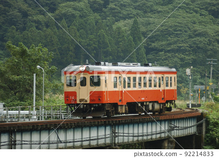 大糸線 Kotaki-Nechi JR West Kiha 52-115（富山） 92214833