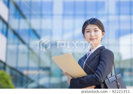 Job hunting female portrait shooting cooperation "LINK FOREST" Job hunting female portrait shooting cooperation "LINK FOREST" 92221351