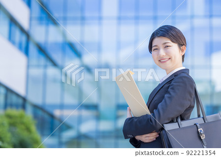 Job hunting female portrait shooting cooperation "LINK FOREST" 92221354