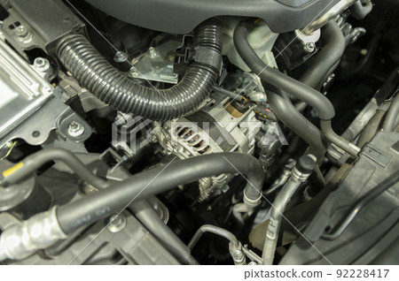 汽車交流發電機 92228417