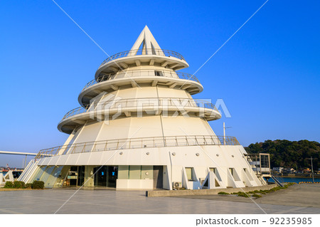 三隅港渡輪碼頭“藍天和港口周圍的風景” 三隅港渡輪碼頭“藍天和港口周圍的風景” 92235985
