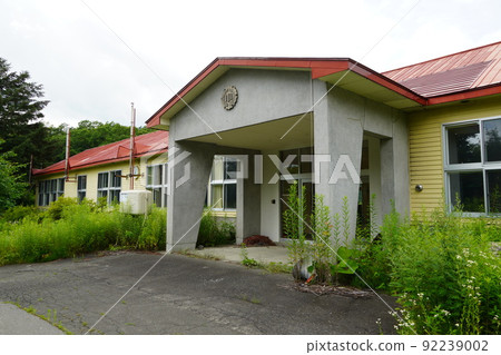 Mukawa Municipal Tomiuchi Elementary School (closed) 92239002