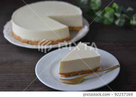 Rare cheese cake 92257169
