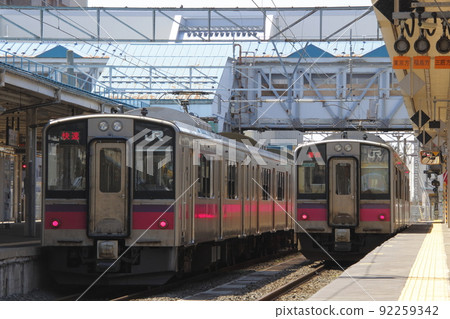 Ou Main Line 701 series (Rapid: Hirosaki ⇔ Aomori) Ou Main Line 701 series (Rapid: Hirosaki ⇔ Aomori) 92259342