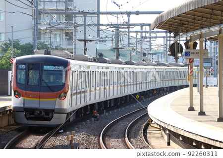 Seibu Ikebukuro Line direct subway Fukutoshin Line 17000 series (Rapid: 10-car train) Seibu Ikebukuro Line direct subway Fukutoshin Line 17000 series (Rapid: 10-car train) 92260311