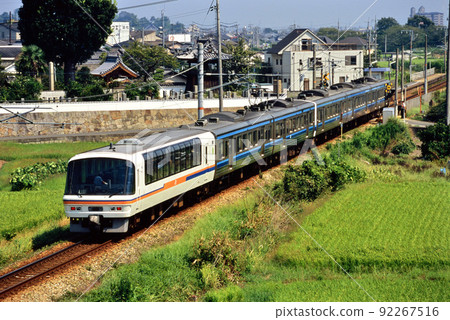 2003 年 6 213 系列在 Uno 線上運行的快速海運客輪 2003 年 6 213 系列在 Uno 線上運行的快速海運客輪 92267516