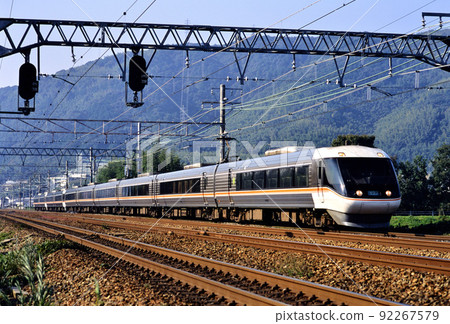 2003 10 cars of 383 series wide view Shinano running on the Tokaido line 2003 10 cars of 383 series wide view Shinano running on the Tokaido line 92267579