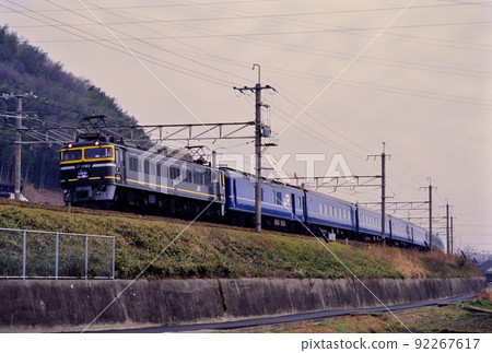 2003 EF81 103 Blue Train Sea of Japan running on the Tokaido Line 92267617