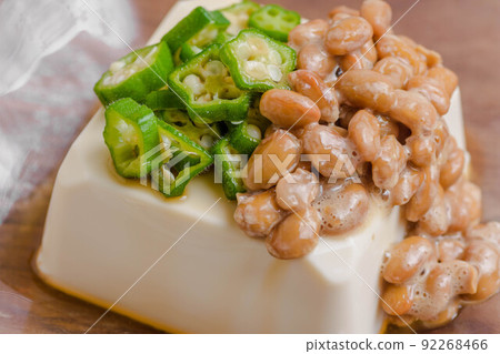 Okra and natto cold tofu 92268466