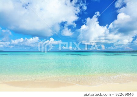 Okinawa Miyakojima Blue Sky and Sea (Photo: Sunayama Beach) 92269046