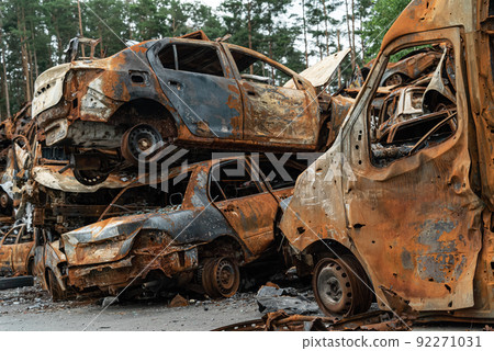 War in Ukraine: a dump of shot and burned cars in Irpin, Bucha district 92271031
