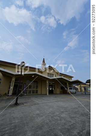 Triangular station Triangular station 92273095