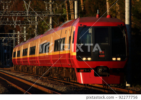 東武線直達特快:特快日光(253系1000系) 東武線直達特快:特快日光(253系1000系) 92277756