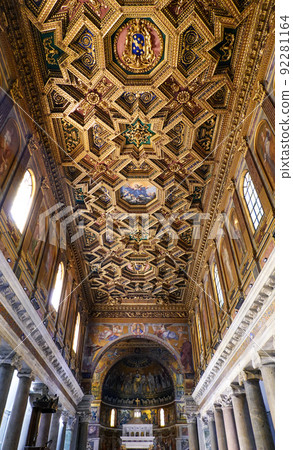 Inside the Basilica of Santa Maria in Trastevere in Rome Inside the Basilica of Santa Maria in Trastevere in Rome 92281164