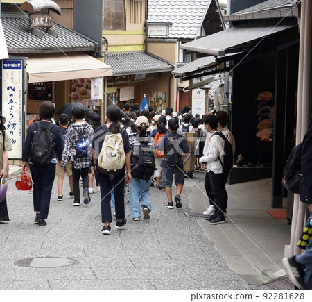 Kyoto school trip scenery that came back 92281628