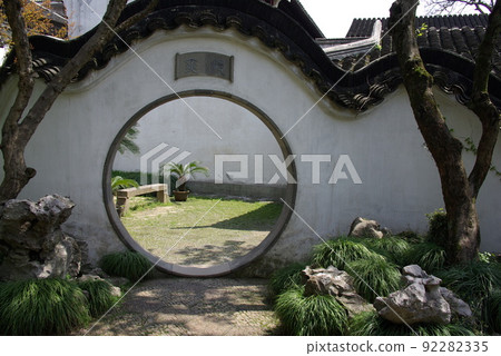 Classical Gardens of Suzhou, China A view of the Gardens of Suzhou (Classical Gardens of Suzhou) Chinese gardens of the Qing dynasty Classical Gardens of Suzhou, China A view of the Gardens of Suzhou (Classical Gardens of Suzhou) Chinese gardens of the Qing dynasty 92282335