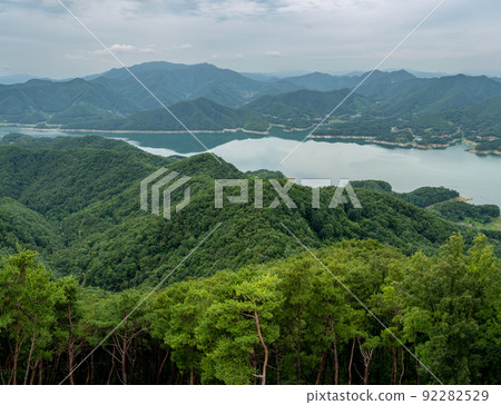 Cheongpung Lake near Jecheon city in Chungcheongbukdo province, South Korea Cheongpung Lake near Jecheon city in Chungcheongbukdo province, South Korea 92282529