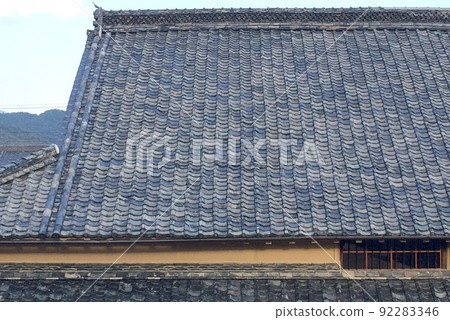 Tile roof Tile roof 92283346