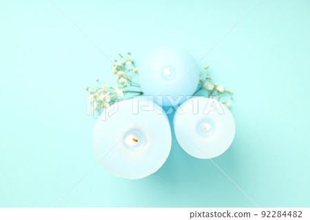 Concept of relaxation with aroma candles, top view 92284482