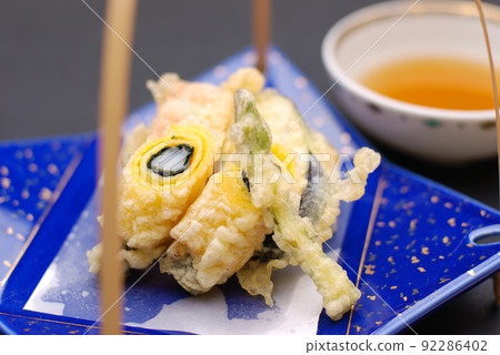 Tempura, a Japanese kaiseki course dish Tempura, a Japanese kaiseki course dish 92286402