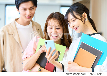 大學生、學生、青年團、朋友 92286946