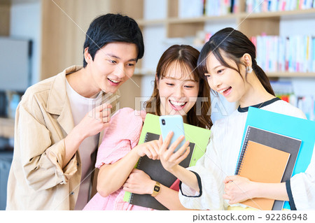 College students, students, youth groups, friends College students, students, youth groups, friends 92286948