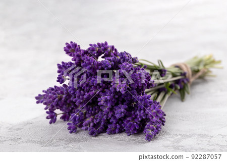 Bouquet of lavender 92287057
